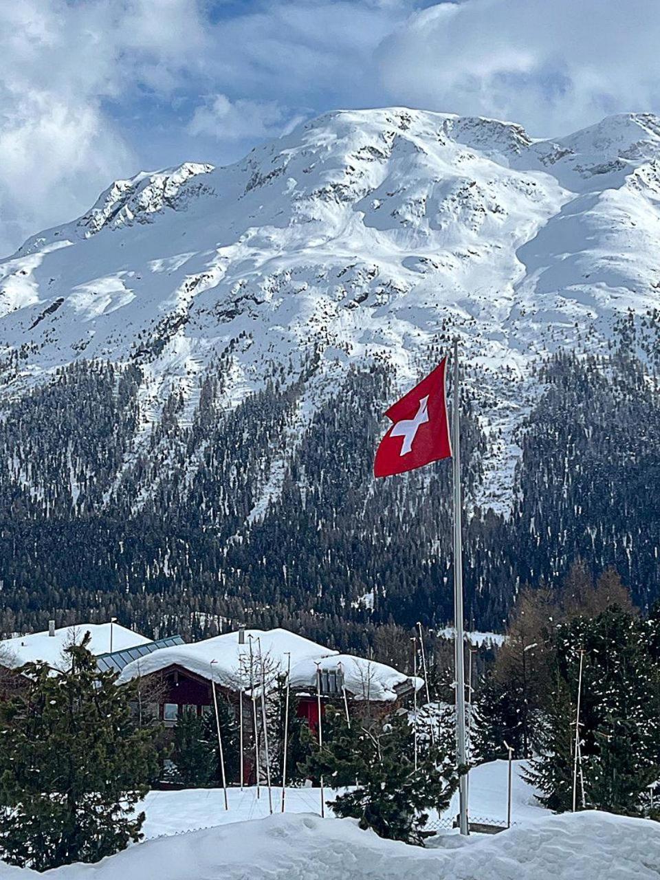 Sankt Moritz Suite Buitenkant foto